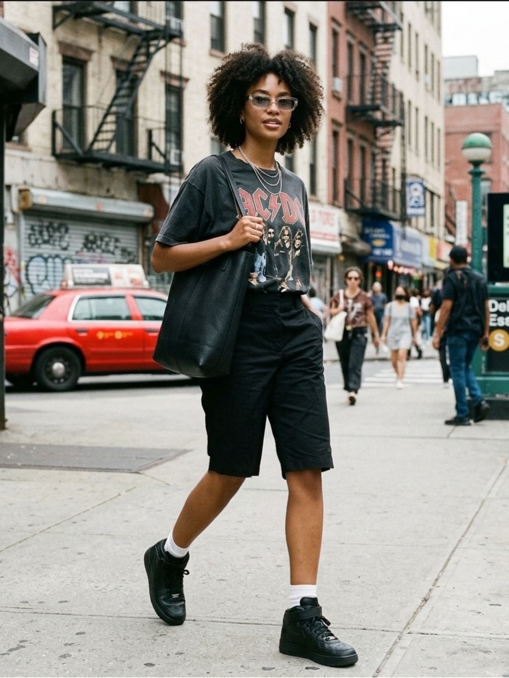 FOR THE REPUBLIC NY Street Fashion Heritage Chic Black Bermuda Shorts 2 Cotton